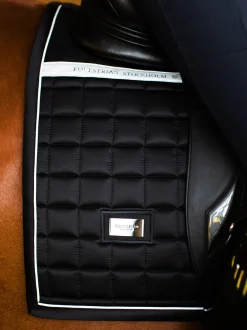 Reflektierende Dressurschabracke Performance